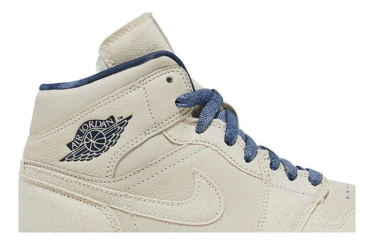 Кроссовки Wmns Air Jordan 1 Mid SE 'Sanddrift'