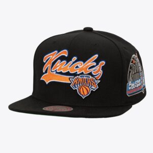 Mitchell-Ness-Black-New-York-Knicks-Oversweep-Snapback-Hat-300x300