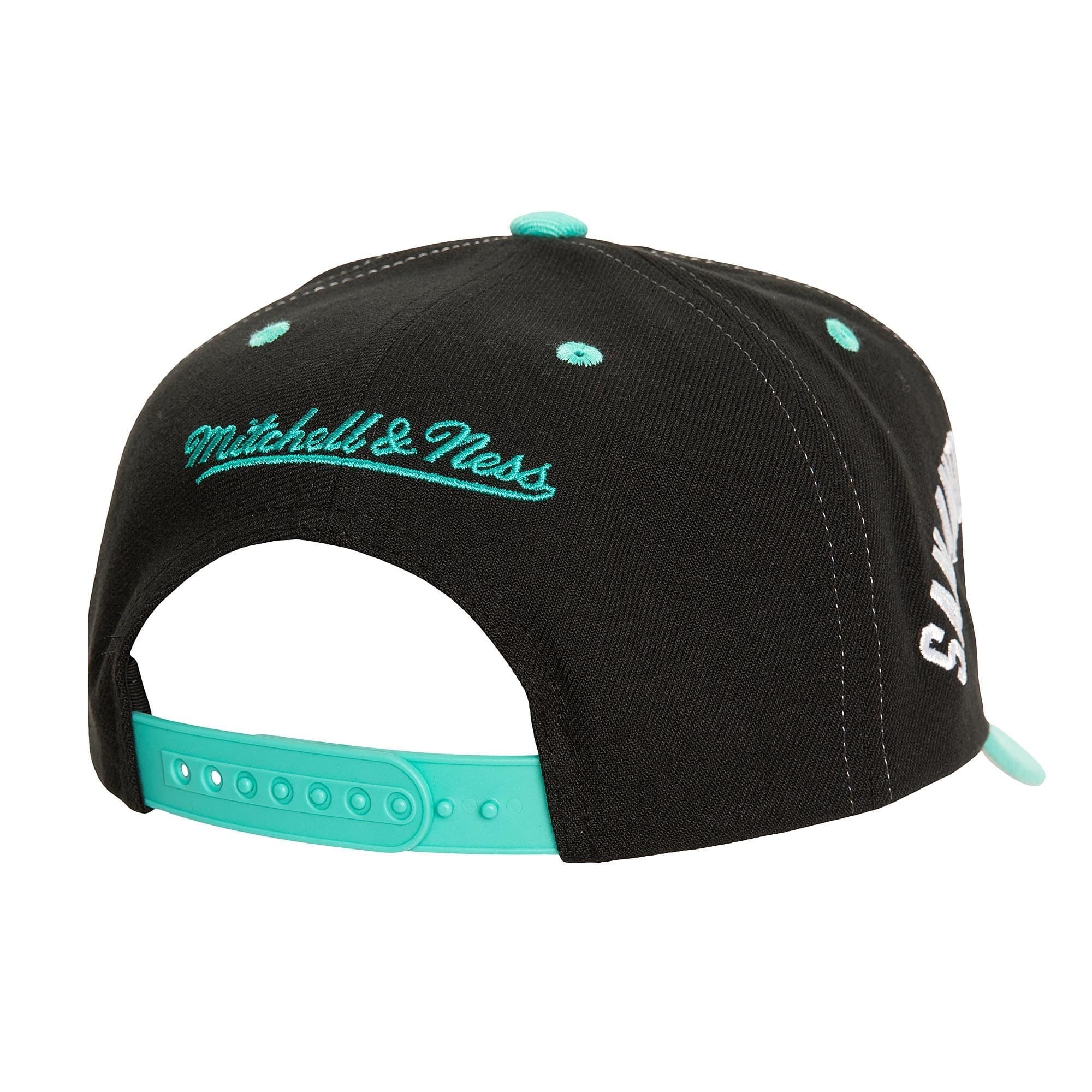 Mitchell-Ness-Overbite-Pro-Snapback-HWC-San-Antonio-Spurs-4