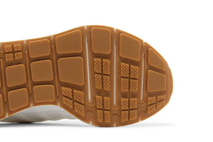 Кроссовки Adidas Swift Run 1.0 Big Kid 'White Gum'