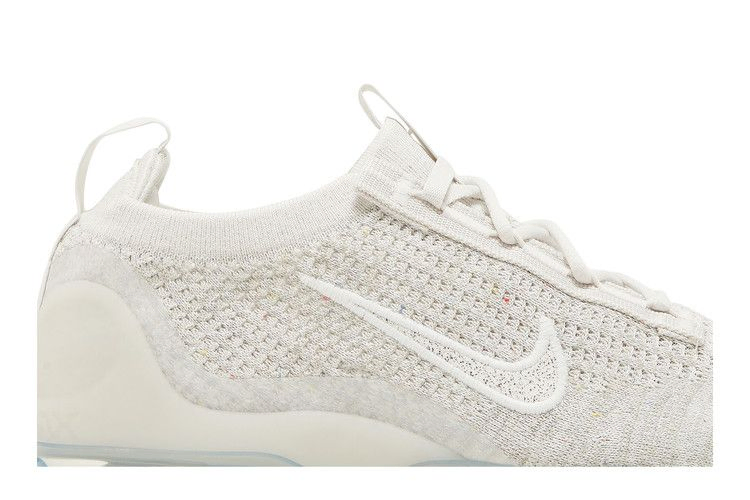 wmns-air-vapormax-2021-flyknit-phantom-metallic-silver-dj9975-001_01