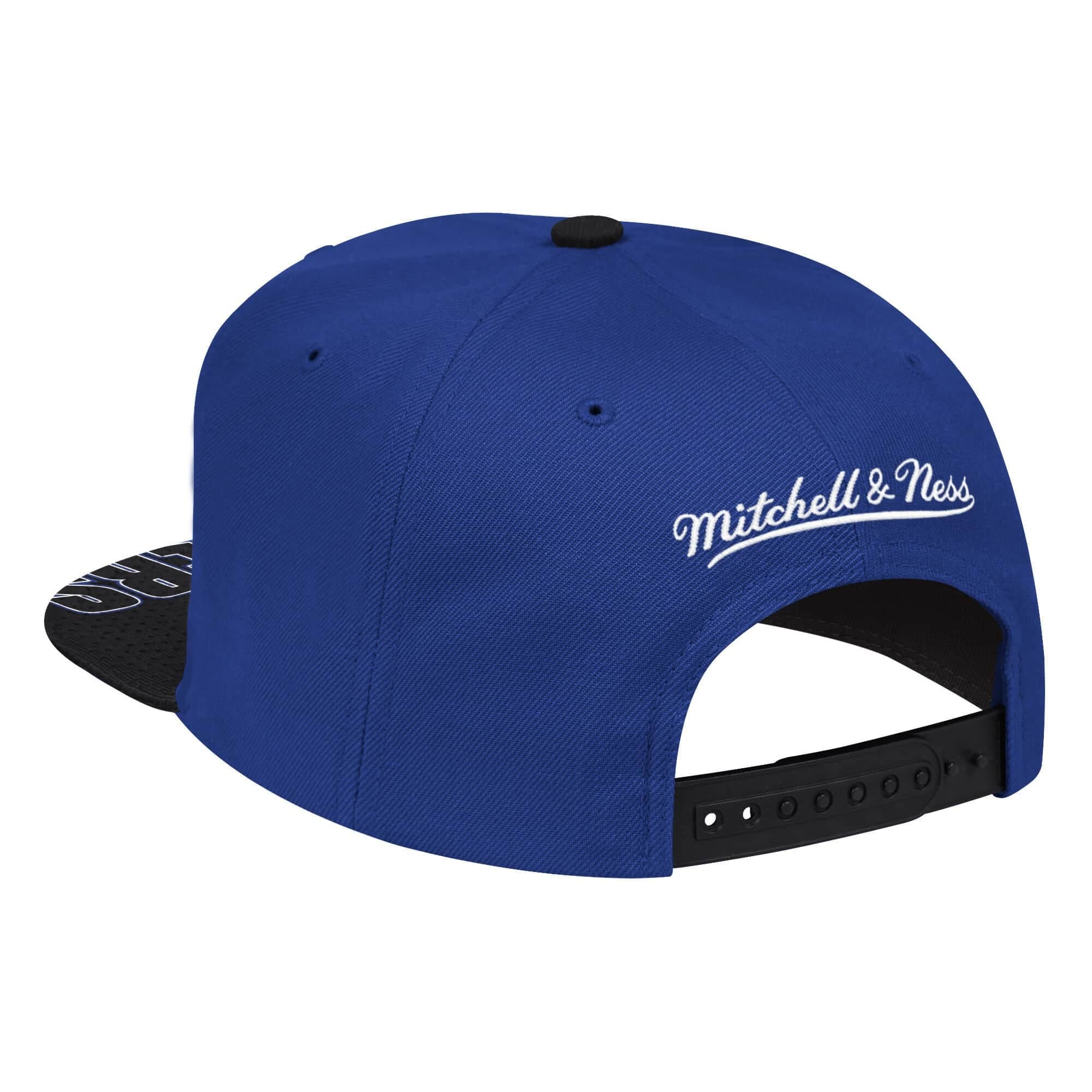 Mitchell-Ness-Slash-Century-Snapback-Philadelphia-76ers-1