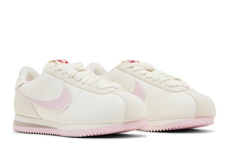 Krossovki-Nike-Wmns-Cortez-Valentines-Day-2025-7