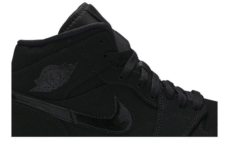 Кроссовки Air Jordan 1 Mid 'Triple Black Suede'
