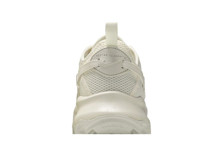 Кроссовки Nike Wmns TC 7900 'Sail'