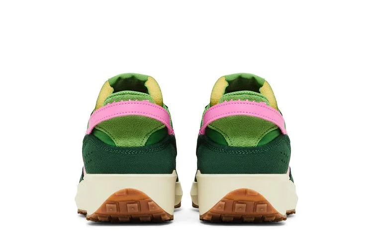 Кроссовки Nike Wmns Waffle Debut 'Chlorophyll Playful Pink'