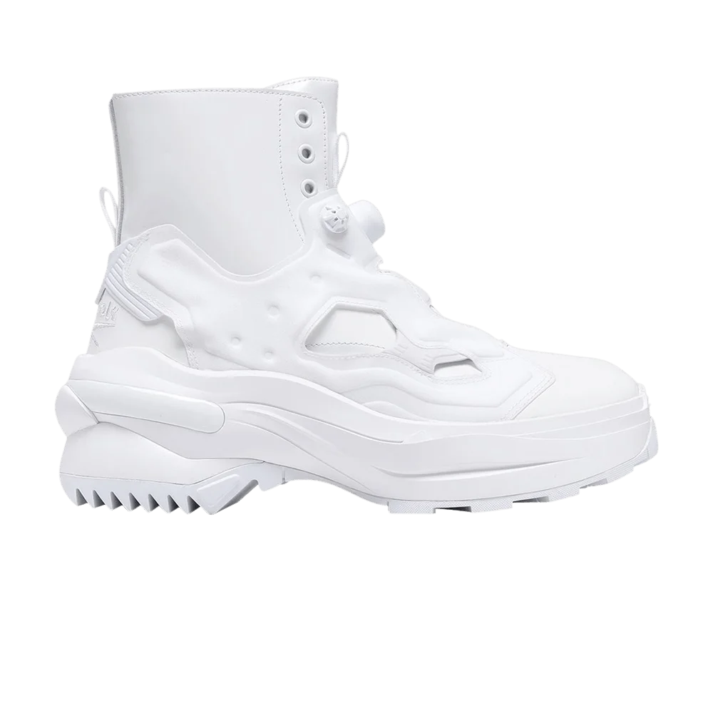 Krossovki-Maison-Margiela-x-Reebok-InstaPump-Fury-Tabi-White