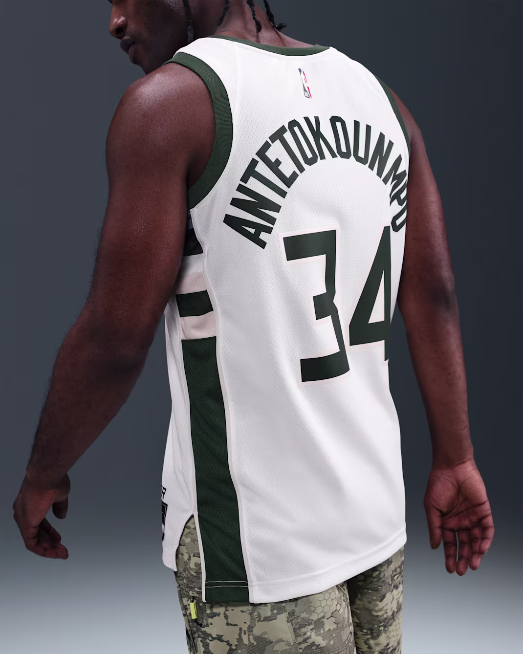 Баскетбольное джерси Nike NBA Giannis Antetokounmpo MIL 23-24 Association Edition Swingman
