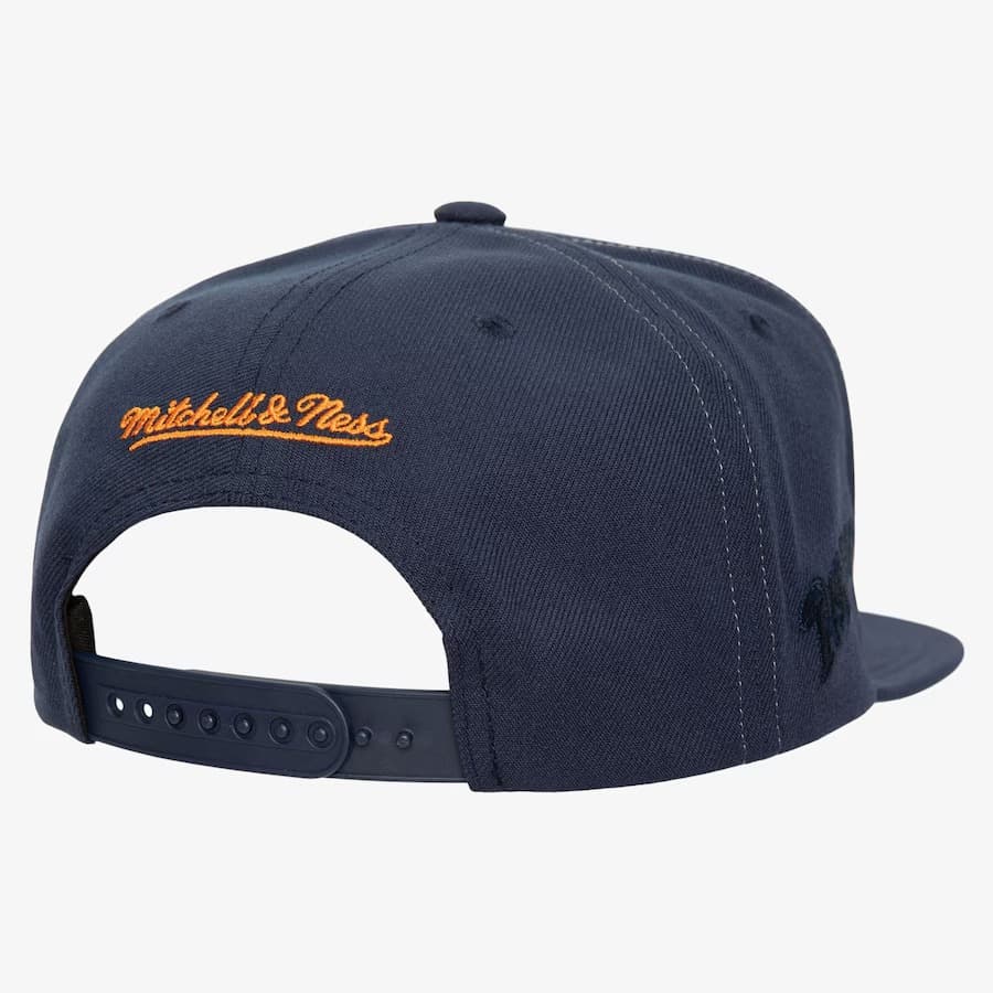 Бейсболка Mitchell & Ness Navy San Diego Padres Day 4 Snapback Hat