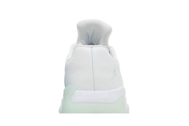 Кроссовки Wmns Air Jordan 11 CMFT Low 'Igloo'
