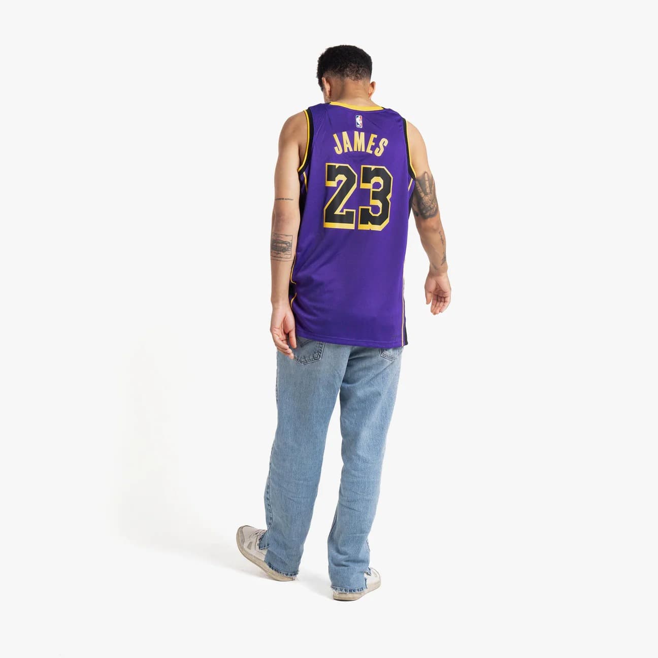Баскетбольная джерси 2023-24 Los Angeles Lakers LeBron James #23 Swingman Statement Edition Purple Jersey