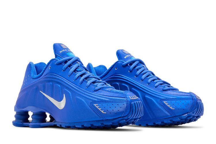 wmns-shox-r4-blue-woman-group-hj7303-445_07