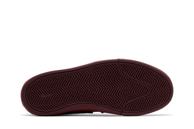 react-leo-sb-dark-beetroot-fq7639-600_03