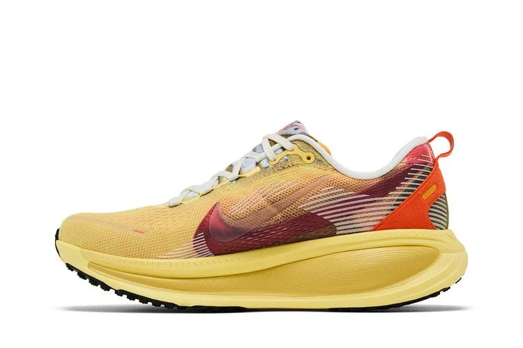 Кроссовки Nike Vomero 18 'International Running Pack'
