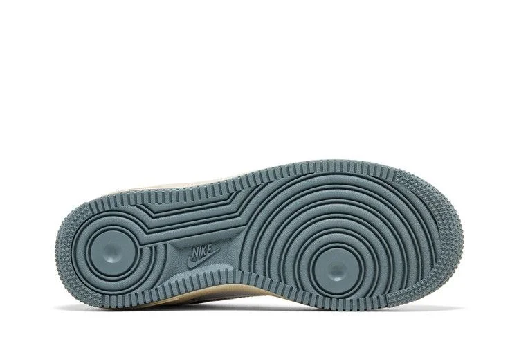 Krossovki-Nike-Air-Force-1-LV8-3-GS-50-Years-of-Hip-Hop-3