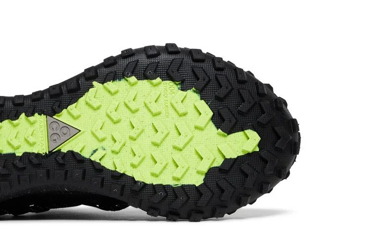 Кроссовки Nike ACG Mountain Fly Low GTX SE 'Dark Smoke Grey'