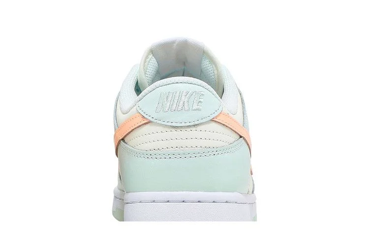 Krossovki-Nike-Wmns-Dunk-Low-Barely-Green-6