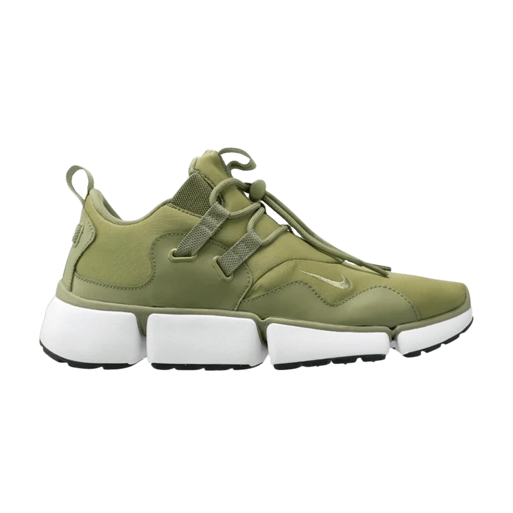 Krossovki-Nike-Pocketknife-DM