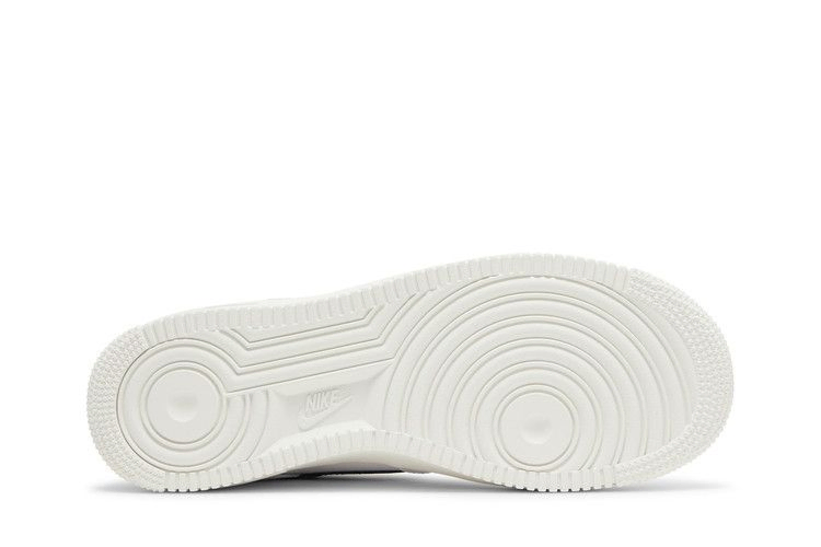 wmns-air-force-1-07-white-black-315115-165_03