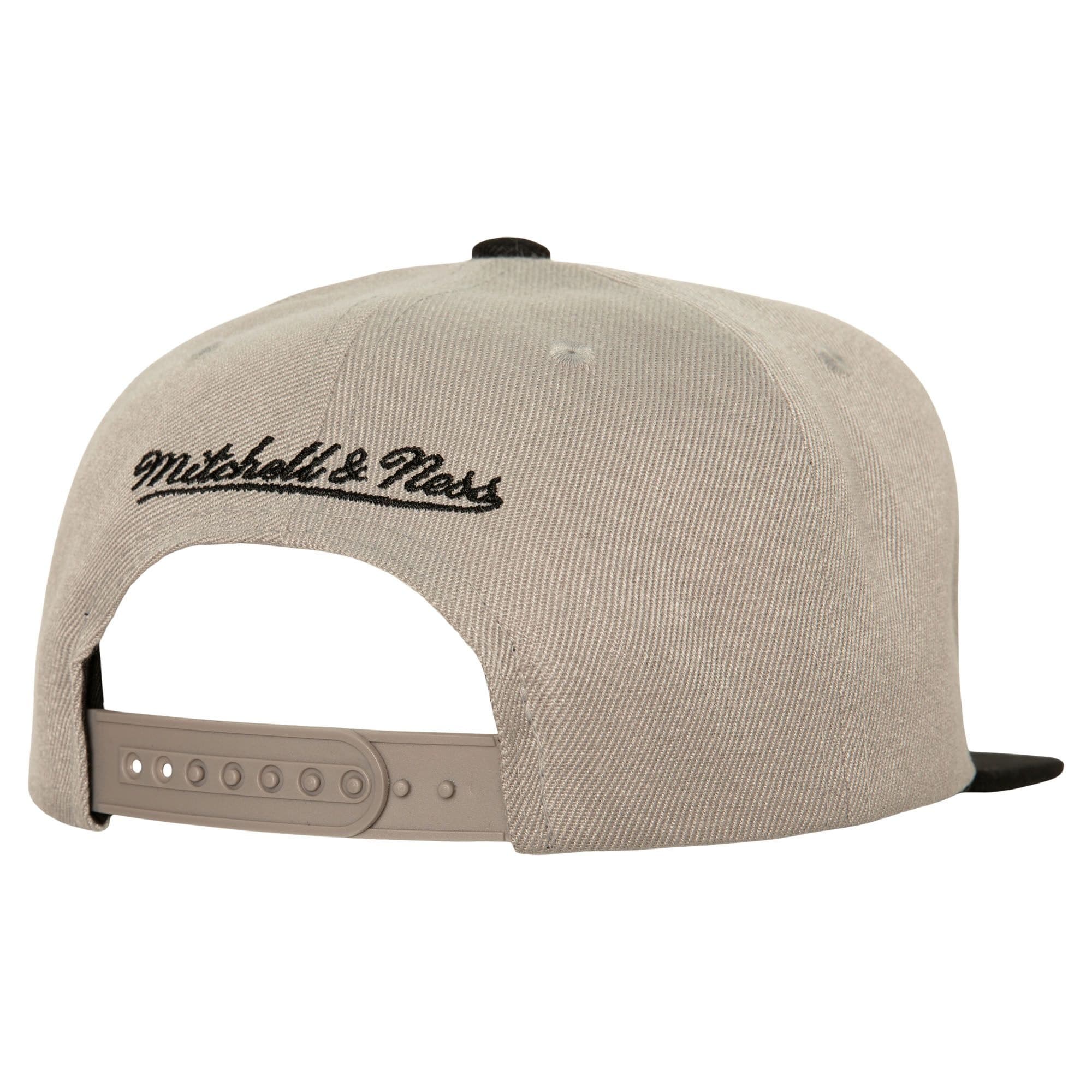 Mitchell-Ness-Top-Letter-Snapback-Boston-Celtics-Hat-1