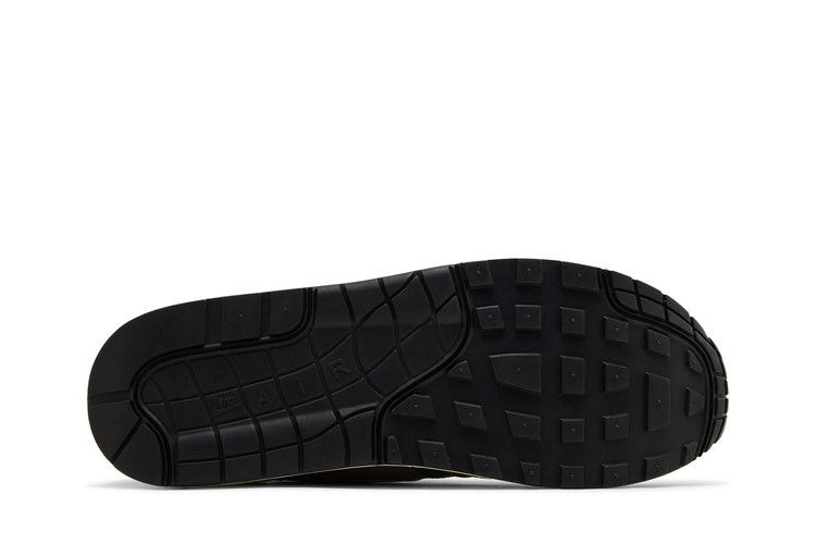 air-max-1-86-og-big-bubble-powerwall-hf0551-300_03