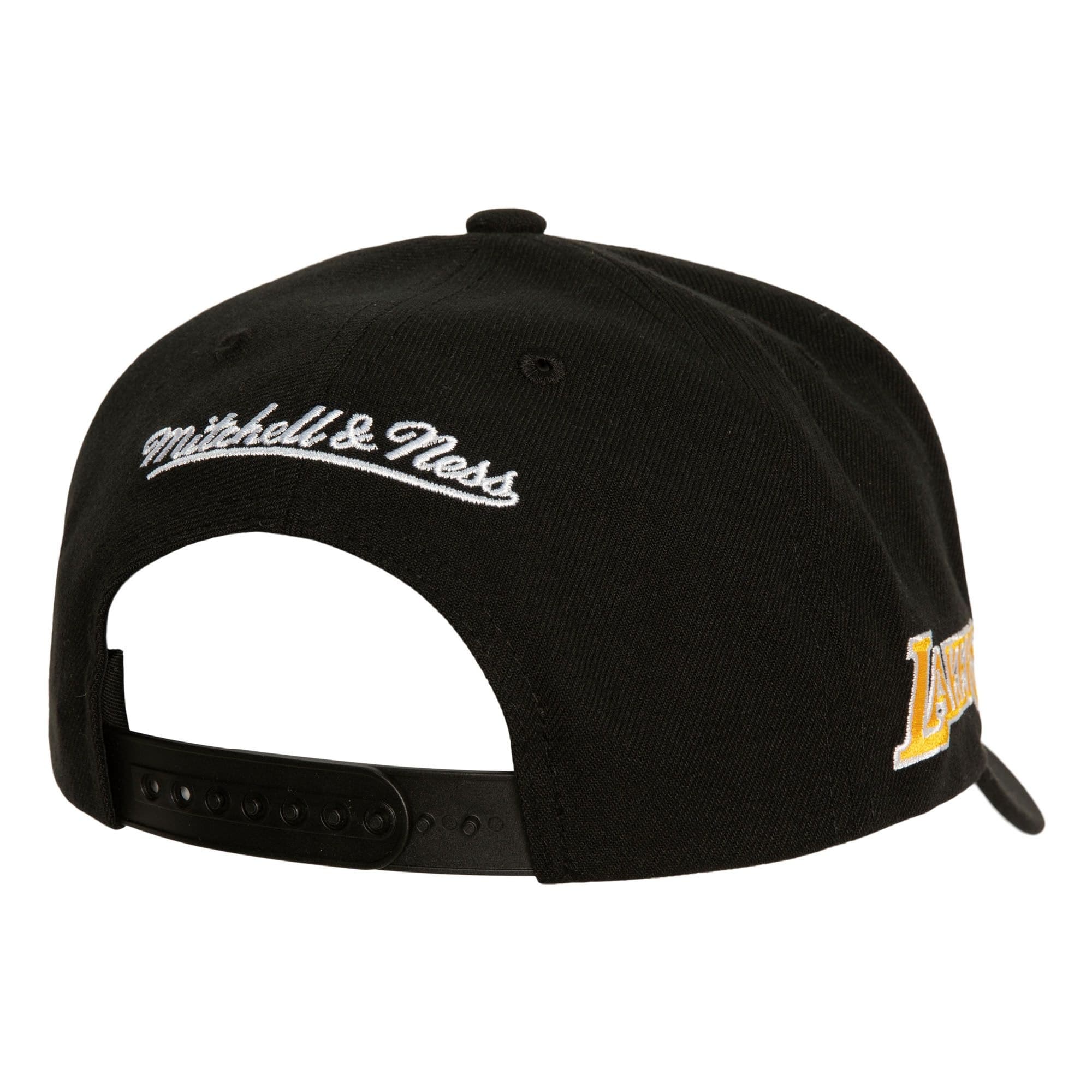 Бейсболка Mitchell & Ness Team Flip Pro Snapback Los Angeles Lakers Hat