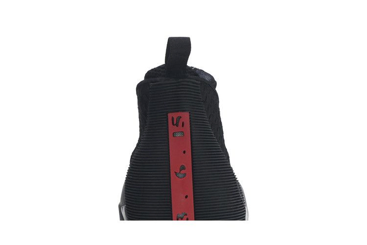 air-jordan-15-retro-881429-001_06