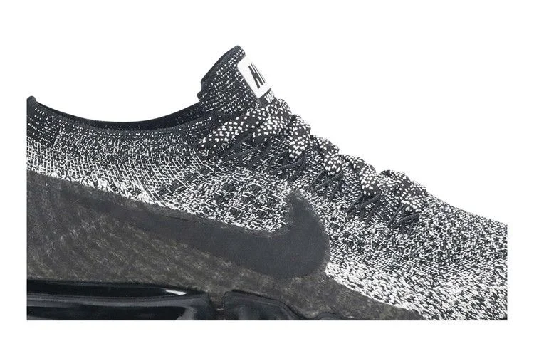 Krossovki-Nike-Wmns-Air-VaporMax-Oreo-1