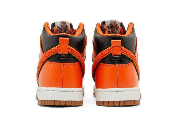 Кроссовки Nike Dunk High 'Chenille Swoosh - Safety Orange'
