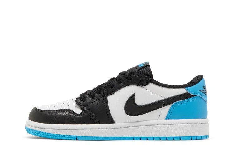 Кроссовки Wmns Air Jordan 1 Retro Low OG 'UNC'