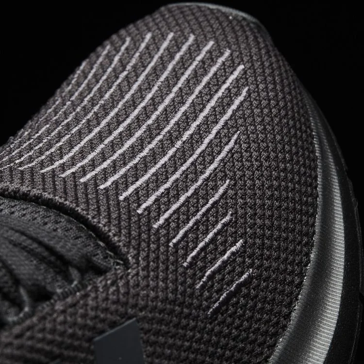 Krossovki-Adidas-Swift-Run-Triple-Black-4