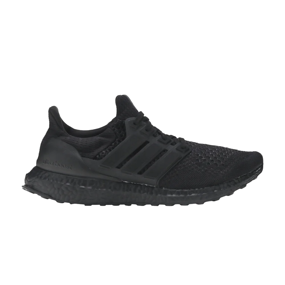 Krossovki-Adidas-UltraBoost-1.0-Retro-Triple-Black-2020