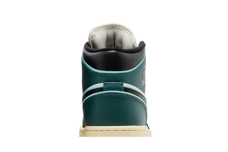 Кроссовки Wmns Air Jordan 1 Mid 'Oxidized Green'
