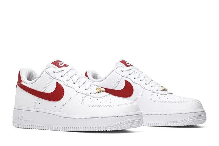 Krossovki-Nike-Wmns-Air-Force-1-07-White-Gym-Red-7