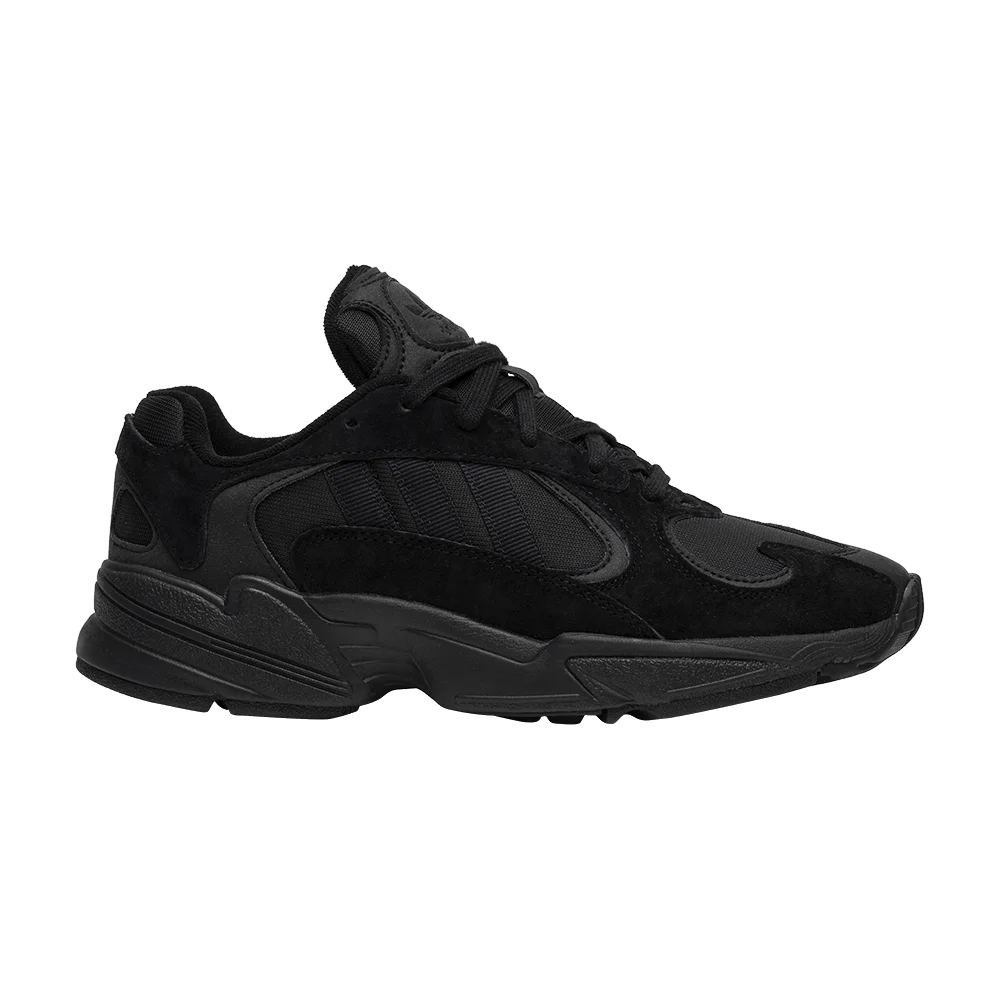 Krossovki-adidas-Yung-1-Triple-Black