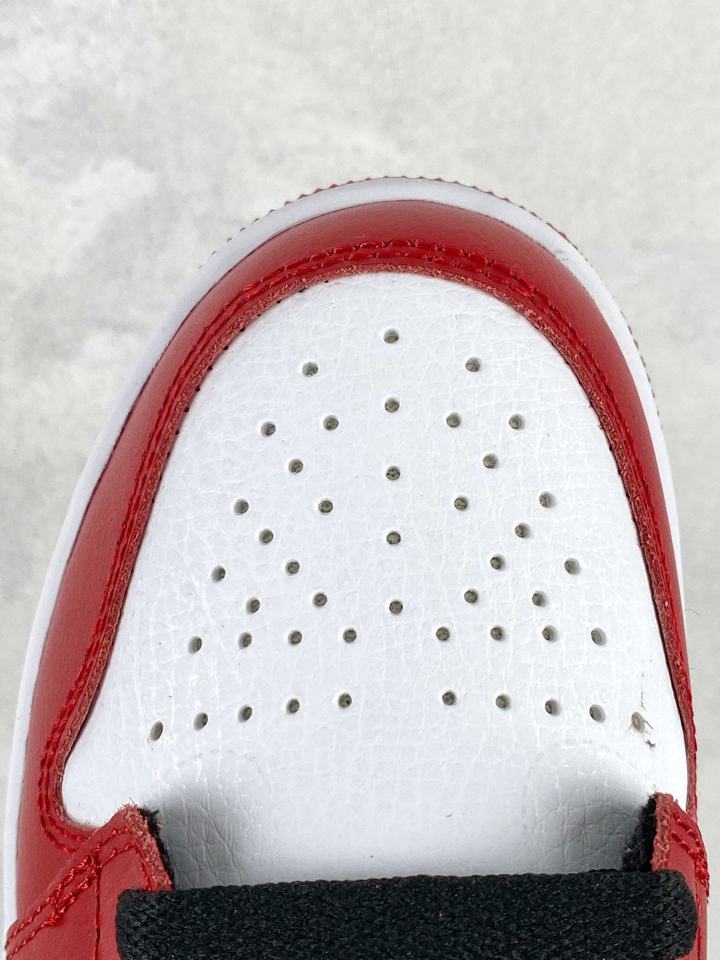 Кроссовки Air Jordan 1 Mid GS Chicago 2020