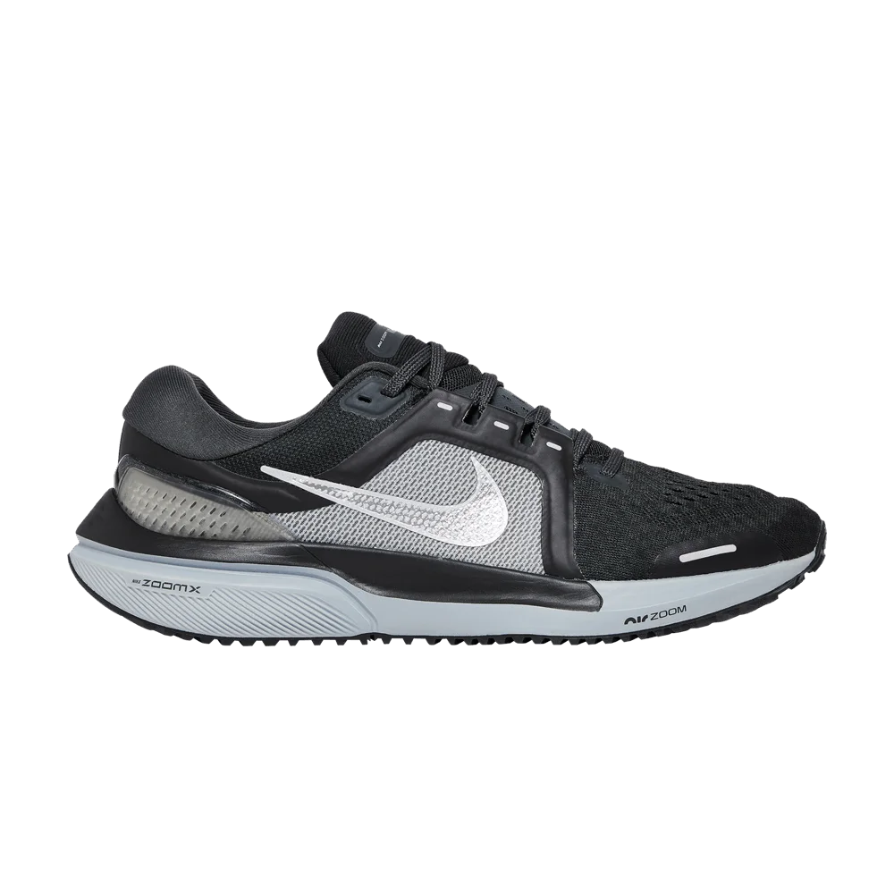 Krossovki-Nike-Air-Zoom-Vomero-16-Black-Metallic-Silver