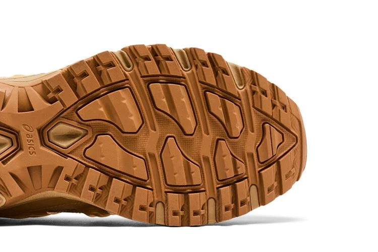 Krossovki-A.P.C.-x-ASICS-Gel-Sonoma-15-50-Dune-4