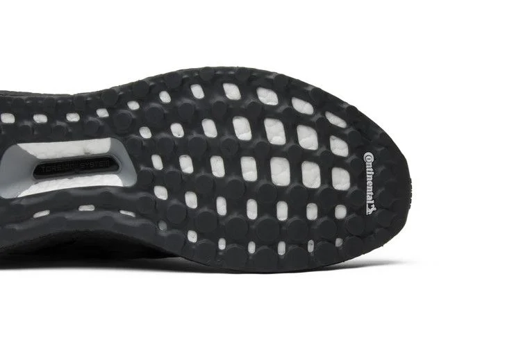 Krossovki-adidas-UltraBoost-3.0-Limited-Black-Silver-4