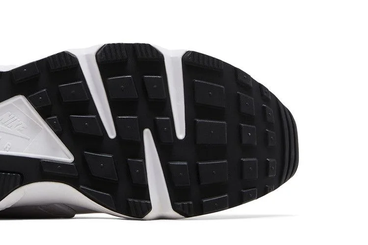 Krossovki-Nike-Wmns-Air-Huarache-White-Light-Iron-Ore-4