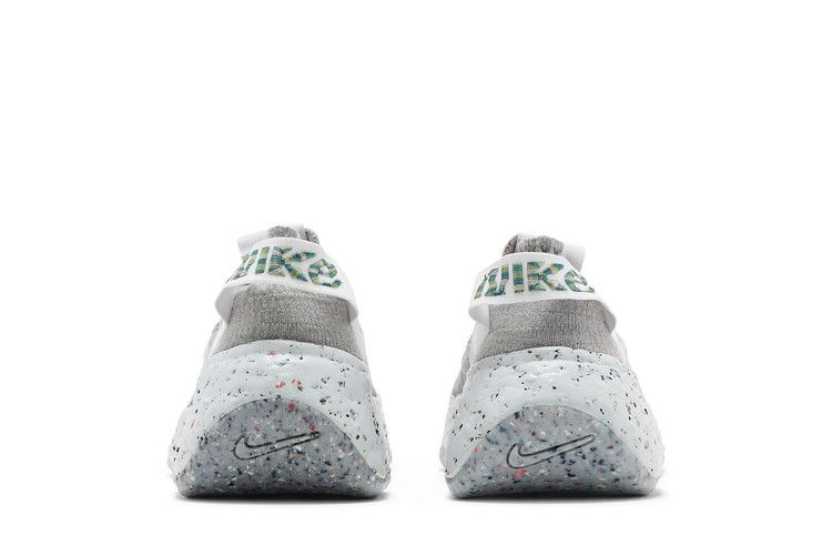 Кроссовки Nike Wmns Space Hippie 04 'Photon Dust Mean Green'