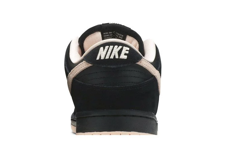 Кроссовки Nike Dunk Low SB 'Black Coral'