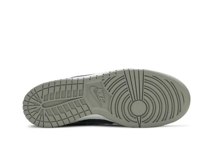 Krossovki-Nike-Dunk-Low-Ltd-3
