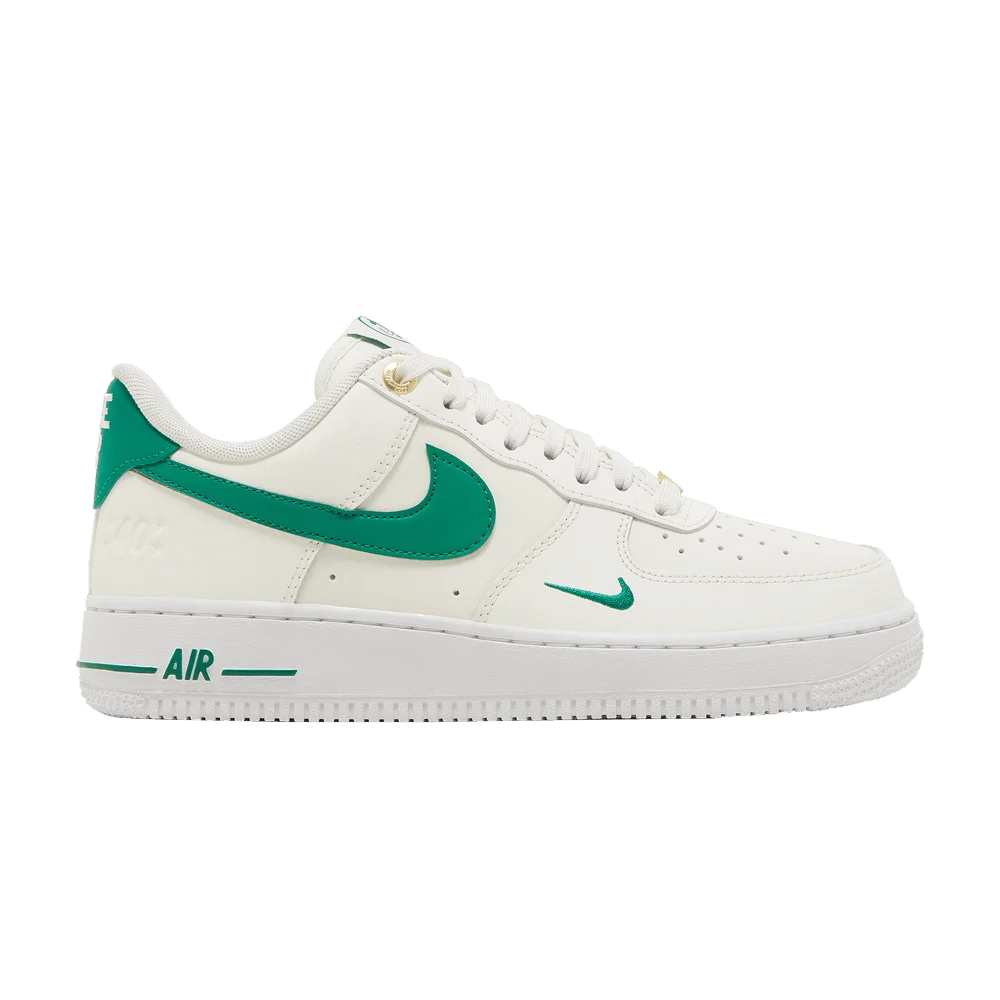 Krossovki-Nike-Wmns-Air-Force-1-07-SE-40th-Anniversary-Sail-Malachite