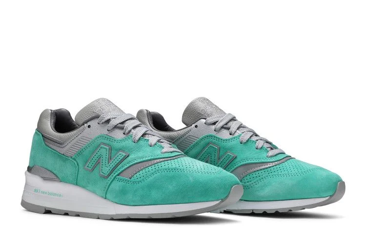 Krossovki-Concepts-x-New-Balance-997-New-York-City-Rivalry-7