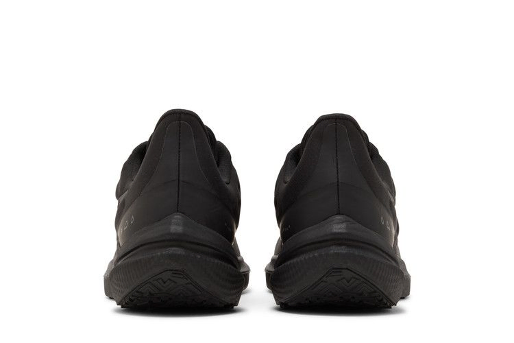 Кроссовки Nike Air Winflo 9 Shield 'Triple Black'