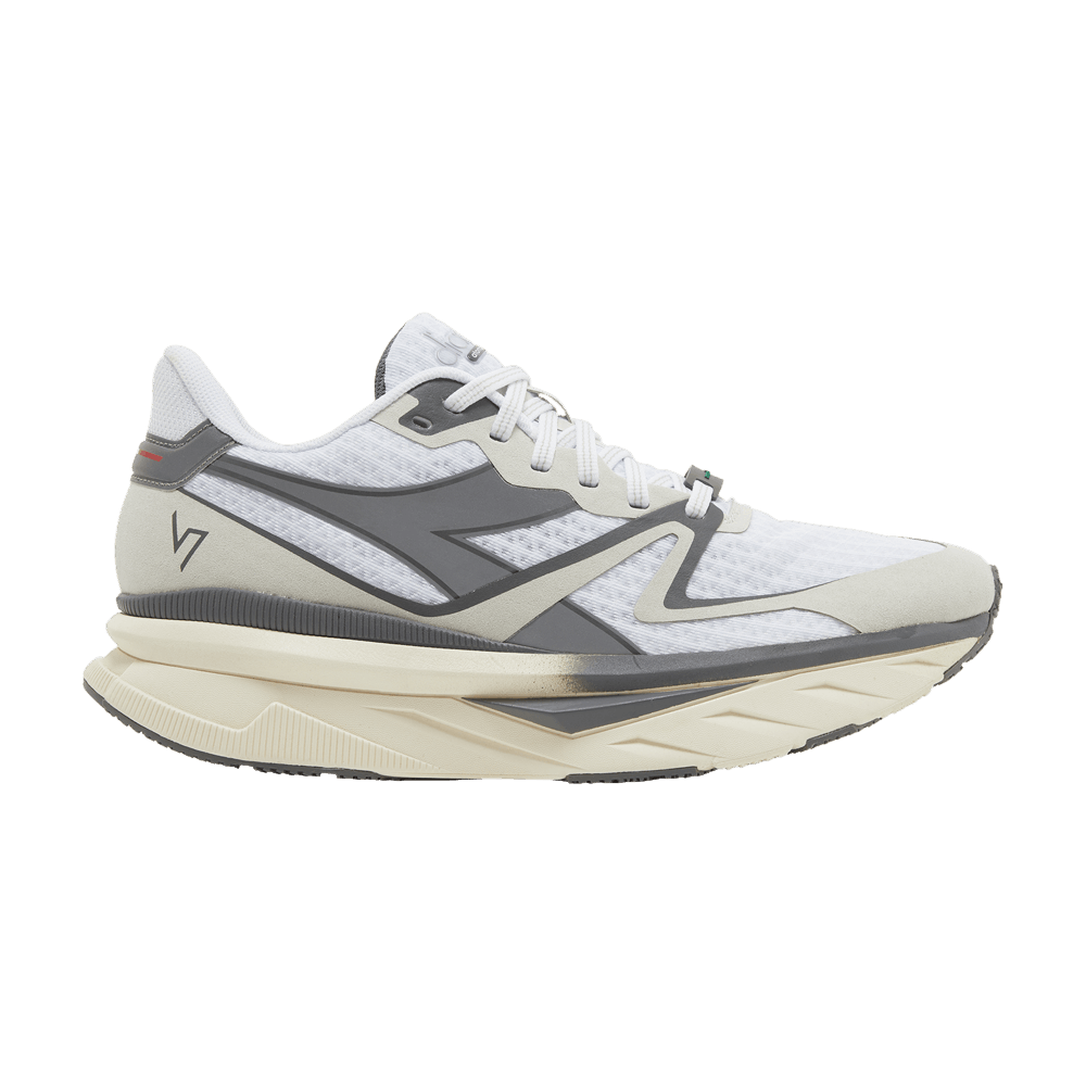 Кроссовки Diadora Atomo V7000 'White Silver'