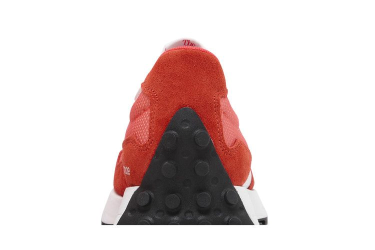 Кроссовки New Balance 327 'Ghost Pepper'