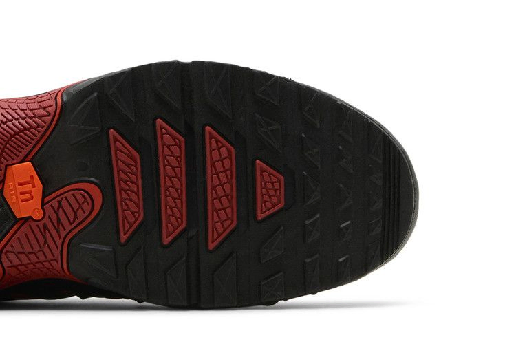 Кроссовки Nike Air Max Plus Drift 'Black Dragon Red'