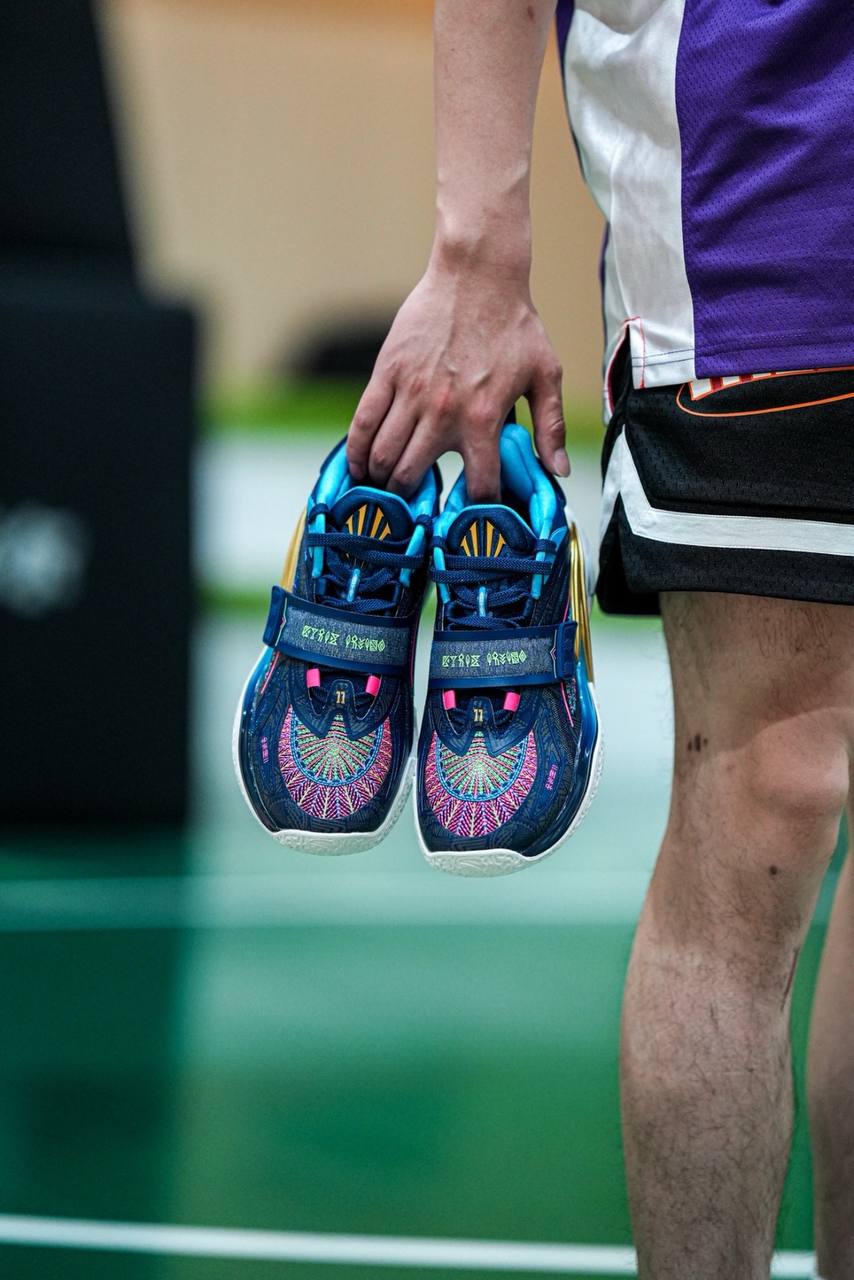 Anta-Kai-1-Playoffs-Pack-Navy-4